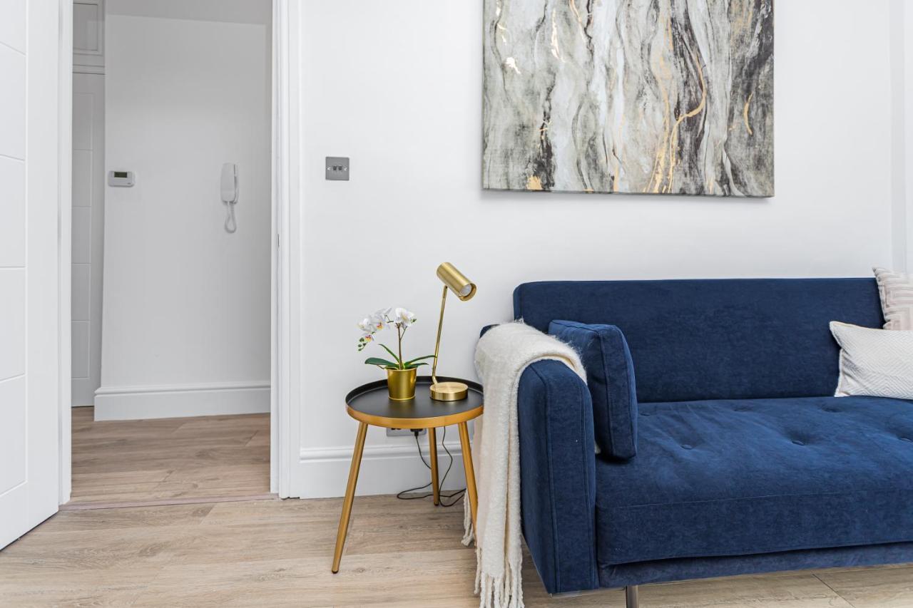 Modern 3 And 2 Bedroom Apartment In Maida Vale Лондон Экстерьер фото